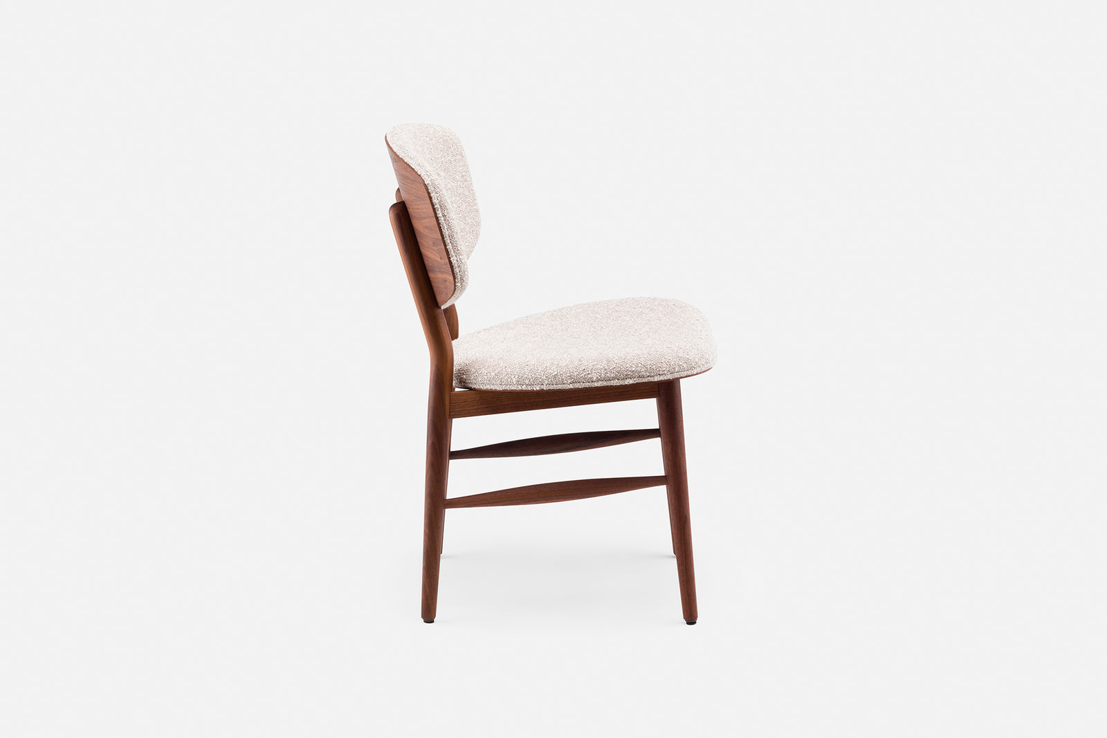 BUTTERFLY CHAIR — shot 3