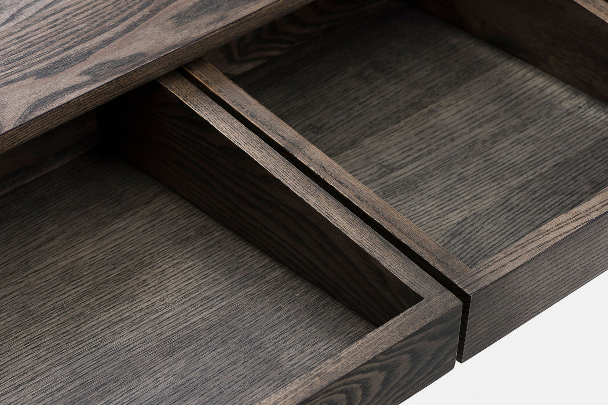 ORSON DESK — shot 11