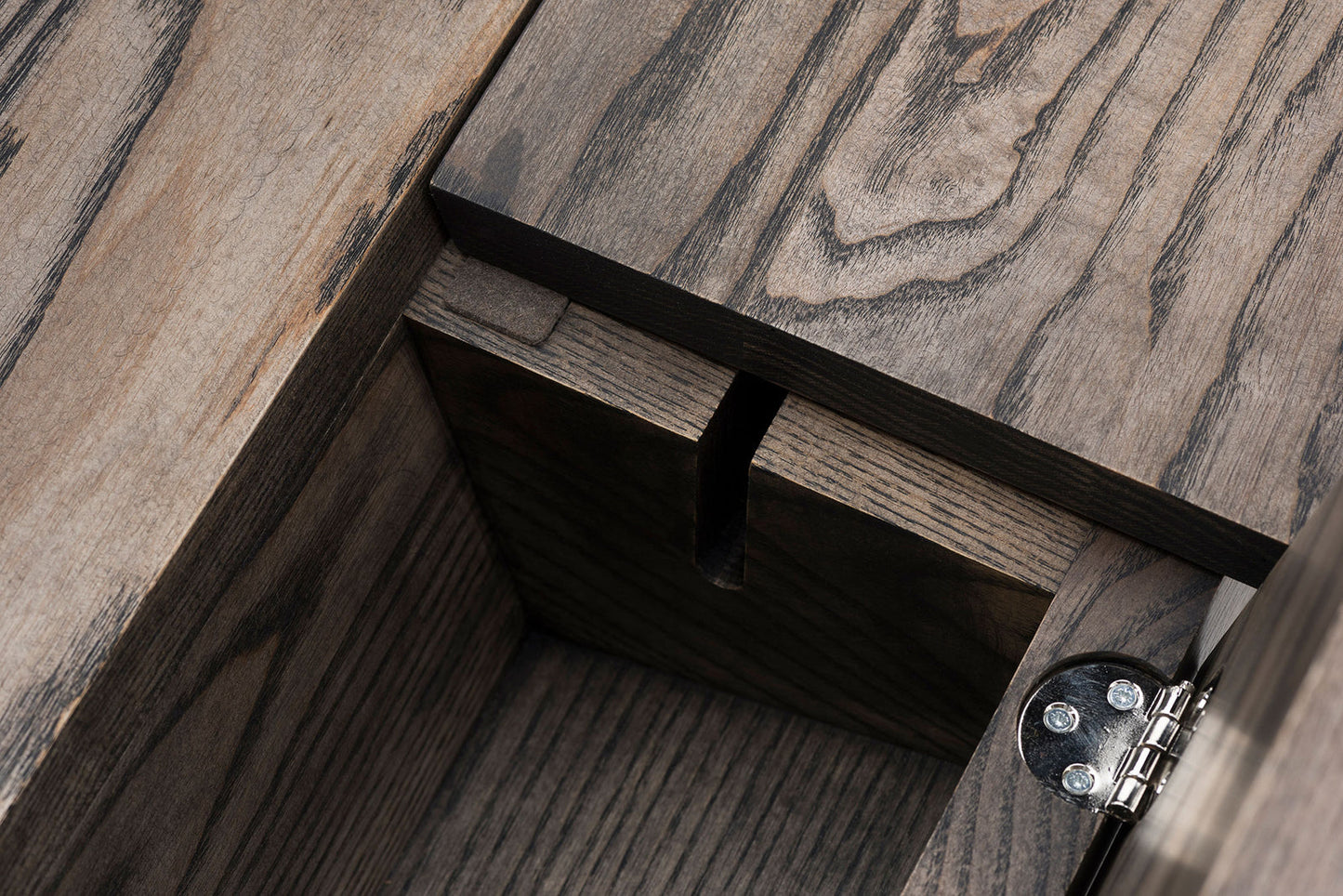 ORSON DESK — shot 13