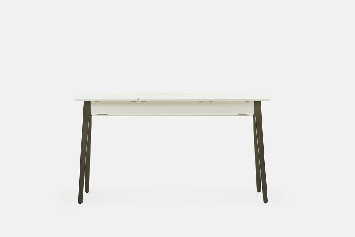 ORSON DESK — shot 21