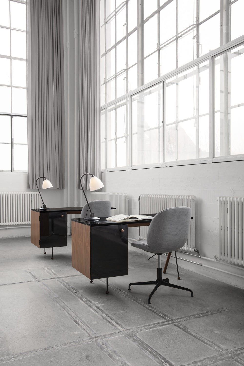 Beetle Height-Adjustable Meeting Chair by GUBI — Lifestyle Images 3 of 7