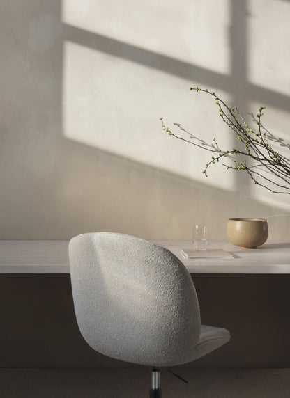 Beetle Height-Adjustable Meeting Chair by GUBI — Lifestyle Images 4 of 7