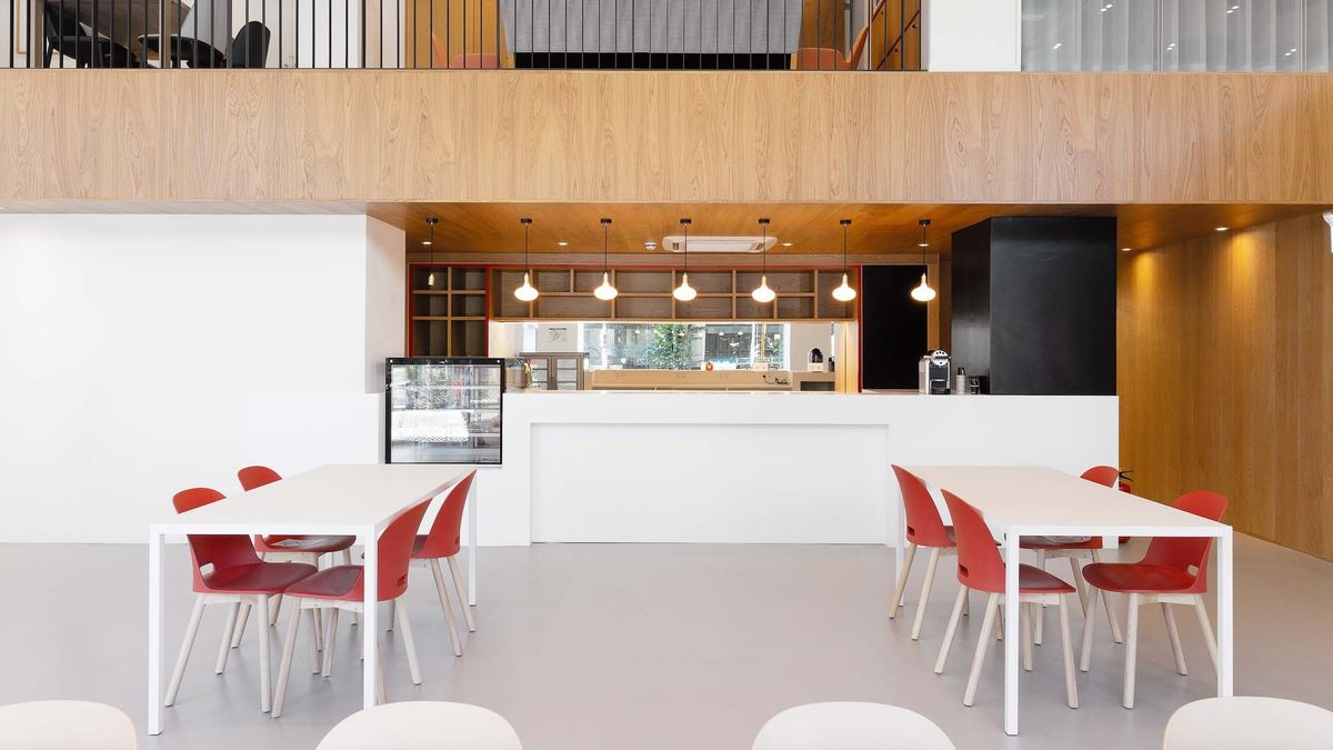 Alfi Chair — Emeco (source: emeco.net)