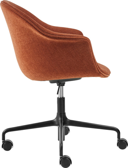 Bat Height-Adjustable Meeting Chair by GUBI — Packshots 4 of 6