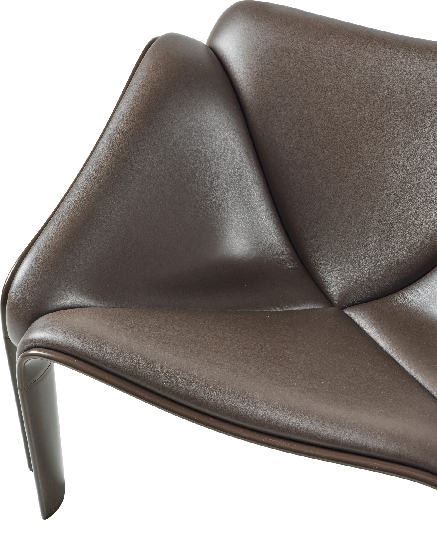 F300 Lounge Chair in Mol? by GUBI ? official Packshots 10 of 12