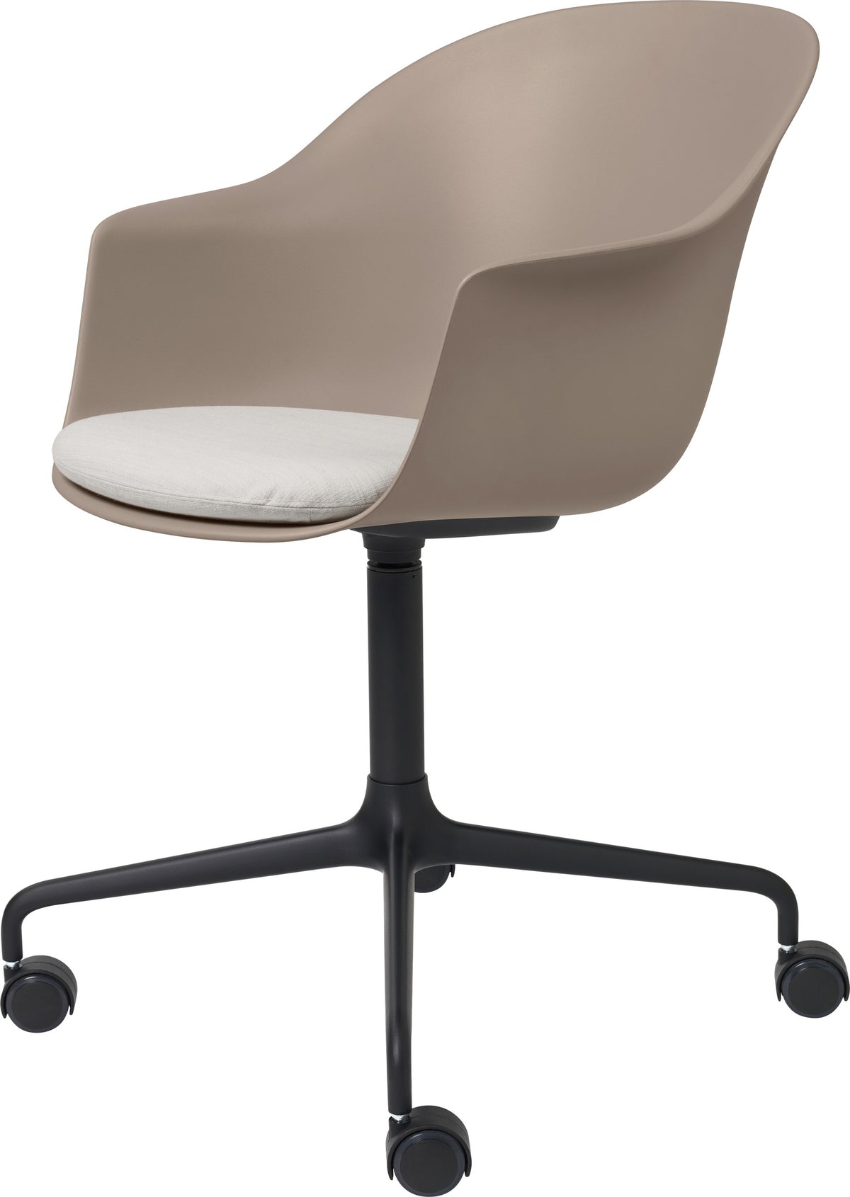 GUBI Bat Meeting Chair by GamFratesi - official product view