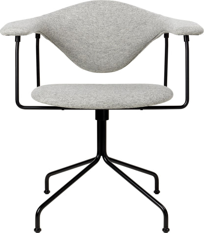 Masculo Meeting Chair by GUBI — Packshots 6 of 7