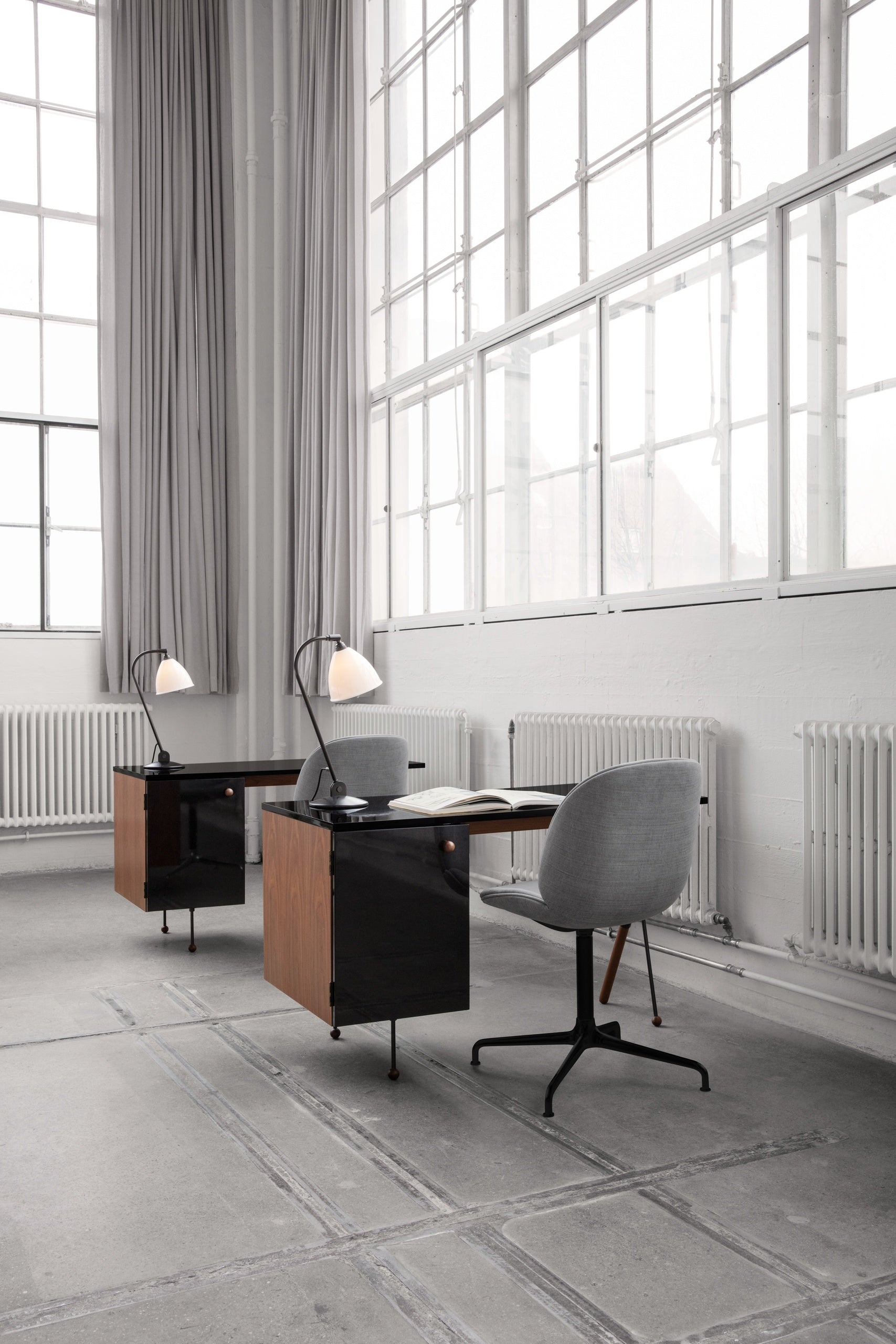 Beetle Meeting Chair by GUBI — Lifestyle Images 2 of 7