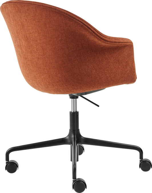 GUBI Bat Height-Adjustable Meeting Chair by GamFratesi - official product view