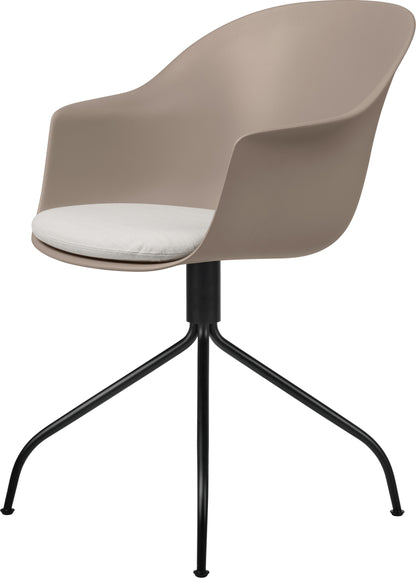 Bat Meeting Chair by GUBI — Packshots 5 of 7