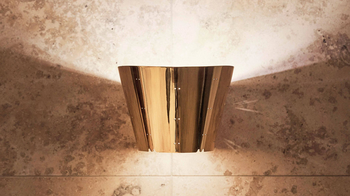 9464 Wall Lamp by GUBI shown in an interior setting, view 1