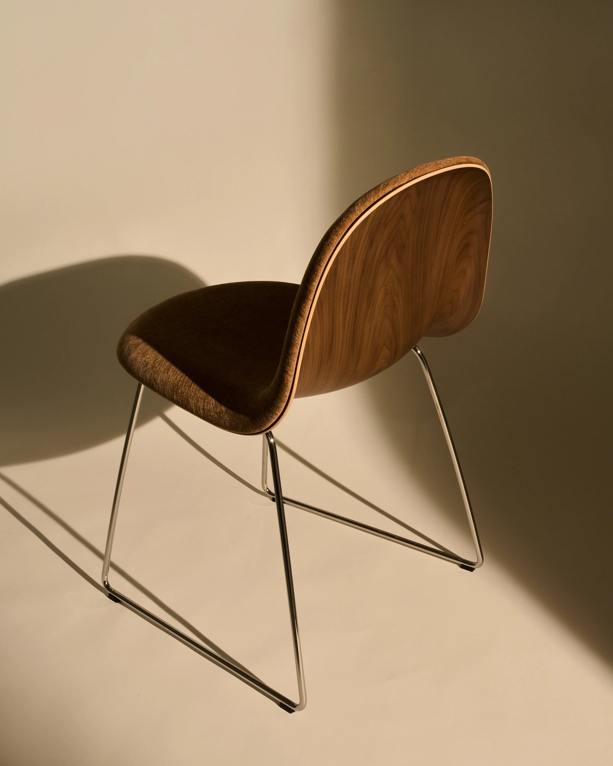 GUBI 3D Dining Chair by GUBI shown in an interior setting