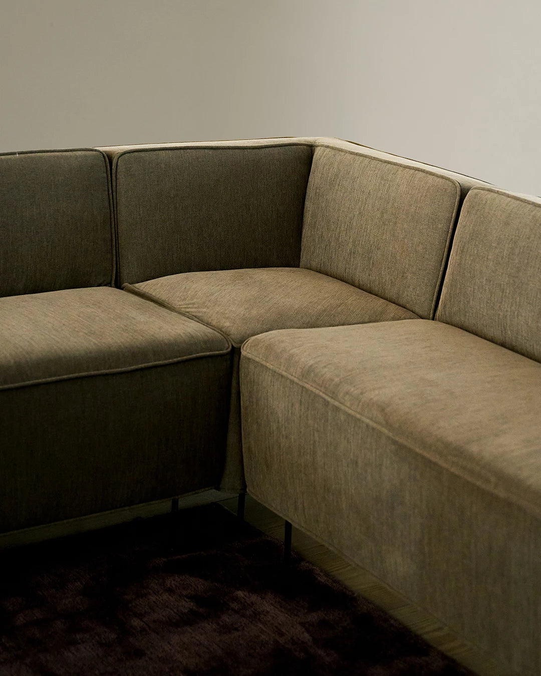 Modern Line Chaise Longue by GUBI shown in an interior setting, view 4