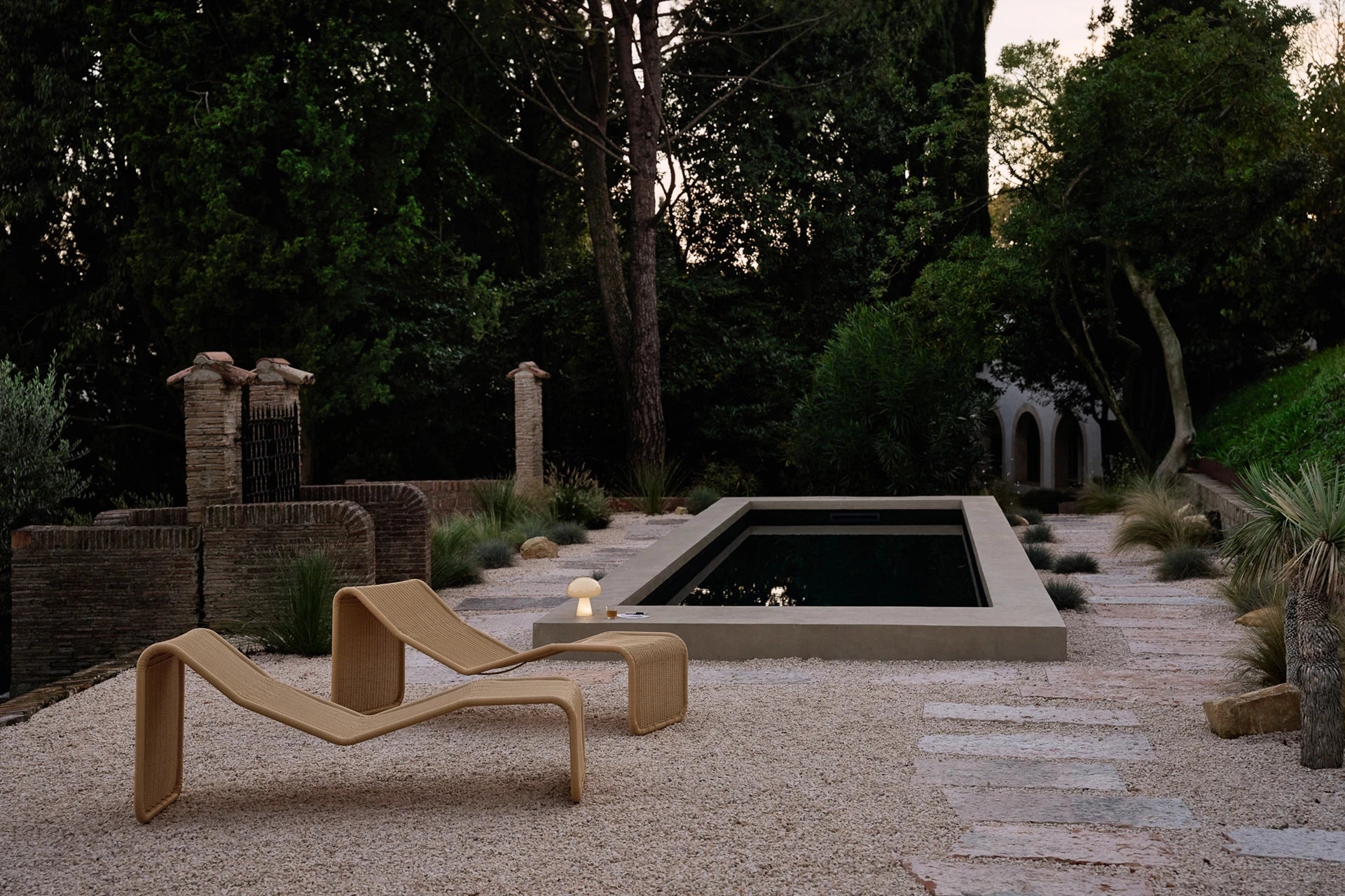 P3S Outdoor Chaise Longue by GUBI shown in an interior setting