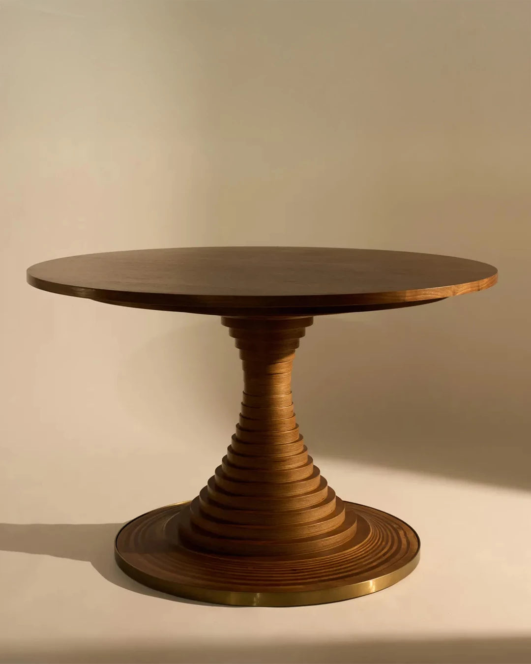 Tavolo a Dischi Dining Table by GUBI shown in an interior setting, view 2