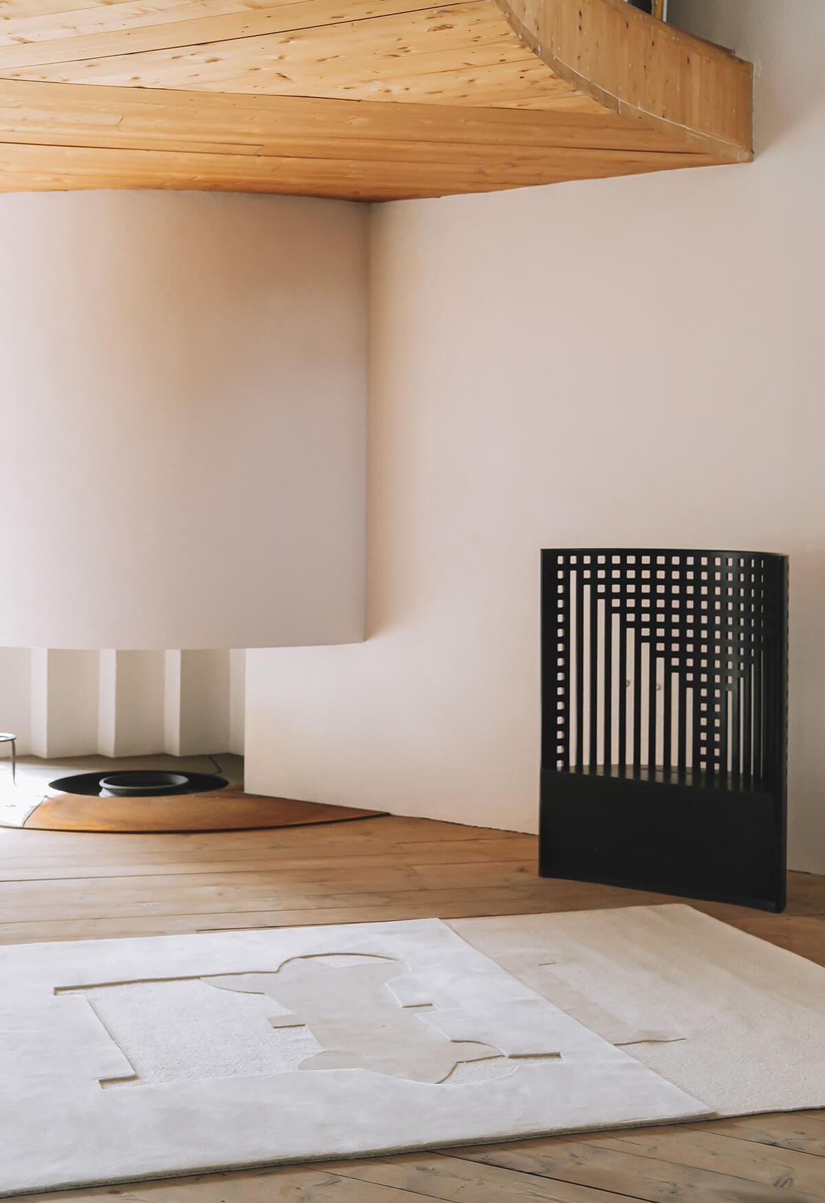 Chillida Gravitación 1997 Rug — nanimarquina