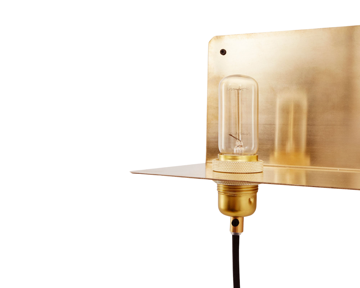 90° Wall Light — Brass — FRAMA
