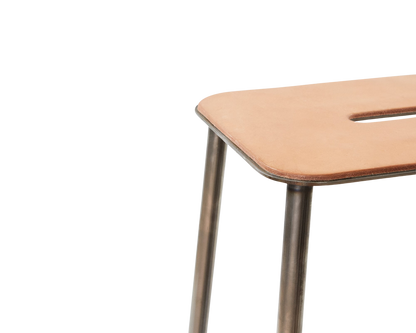Adam Stool H50 — FRAMA (source: framacph.com)