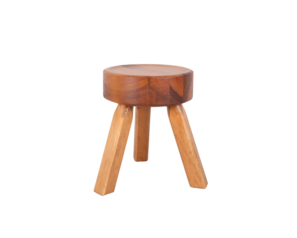 AML Stool — FRAMA